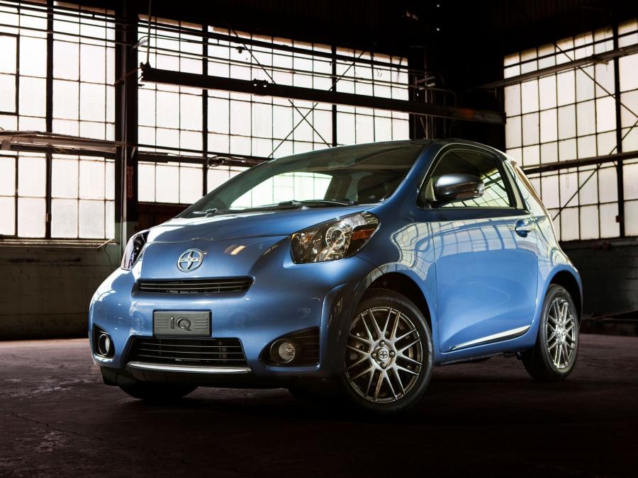  Scion iQ 2011 года  (фото 42 из 42)